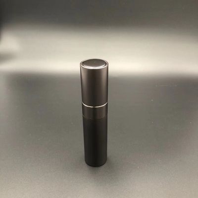0.135oz 4ml Travaloの香水の噴霧器旅行は小型香水ディスペンサーの容器のホールダーを置いた