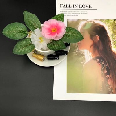 15mm 18mm 20mmの13mmアルミニウム香水のスプレーヤーの帽子ねじは良い霧に吹きかける